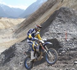 Rudi Pöschl und Husaberg – Rückblick auf Saison 2 im blaugelben Lager  - Bild 3 Rudi Pöschl und Husaberg – Rückblick auf Saison 2 im blaugelben Lager  - Bild 3