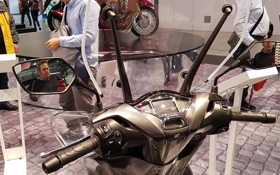 EICMA - 01 Honda - Bild 8