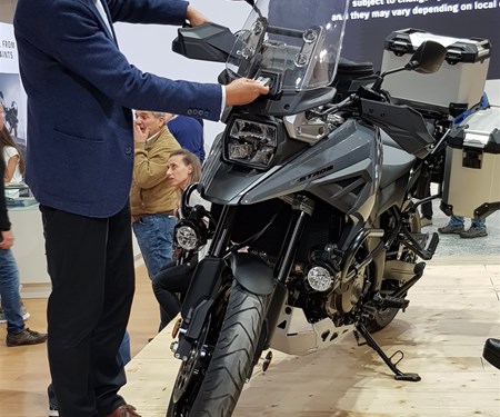 EICMA 03 - Suzuki