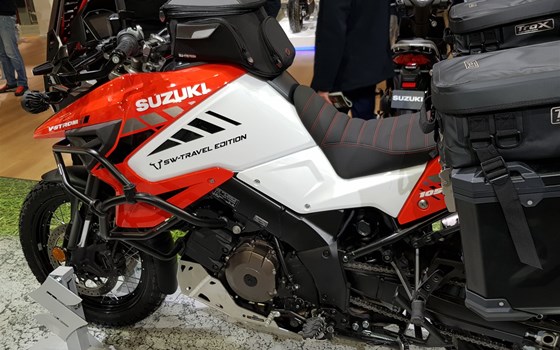 EICMA 03 - Suzuki - Bild 4