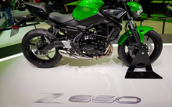 EICMA - 05 - Kawasaki - Bild 4