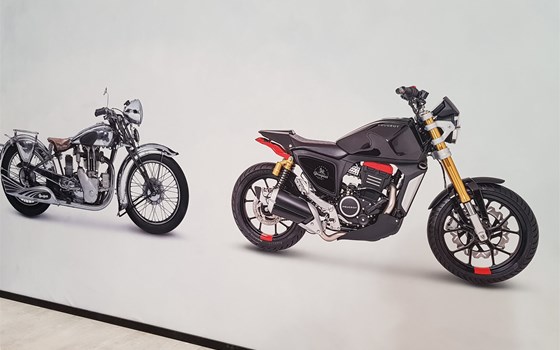 EICMA 06 - Peugeot - Bild 5