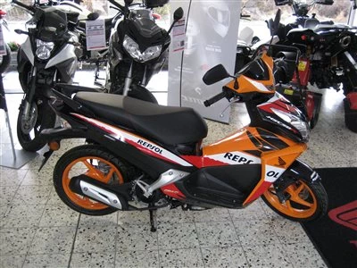 Honda Semmler - NSC50R eingetroffen Bild 3: Honda Semmler - NSC50R eingetroffen