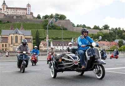 1. Kiliani Rollerausfahrt im Sommer 2012 Bild 5: 1. Kiliani Rollerausfahrt im Sommer 2012