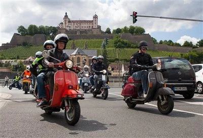 1. Kiliani Rollerausfahrt im Sommer 2012 Bild 6: 1. Kiliani Rollerausfahrt im Sommer 2012