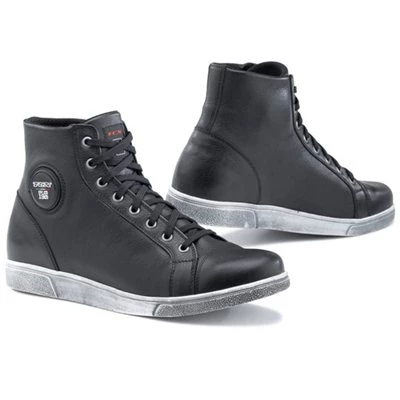 Honda Semmler - Onlineshop X-Street Stiefel Bild 1: Honda Semmler - Onlineshop X-Street Stiefel