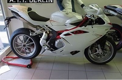 Erleben & genießen Sie mit uns beim Saisonstart am 16.03.2013 die MV Agusta Modelle bei italienischen Köstlichkeiten!
