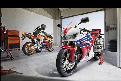 Honda Semmler - CBR 600 RR Repsol eingetroffen