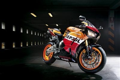 Honda Semmler - CBR 600 RR Repsol eingetroffen - Bild 2