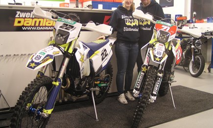 Zwei Schönheiten ausgeliefert!