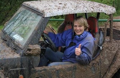 Jutta Kleinschmidt testet den Quadix Buggy 800