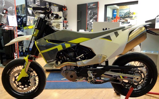 >>> HUSQVARNA 701 SUPERMOTO - 2020  AB SOFORT BEI UNS ZU BESTAUNEN<<< - Bild 1