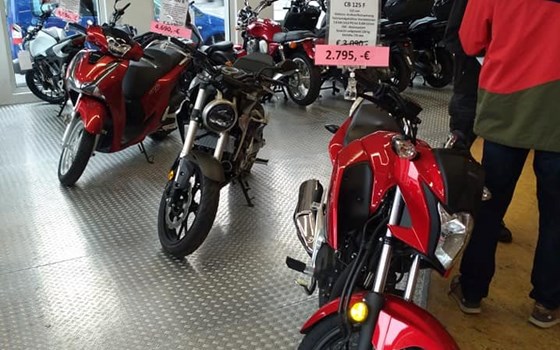 AFRICA TWIN VORSTELLUNG MODELL 2020 - Bild 4