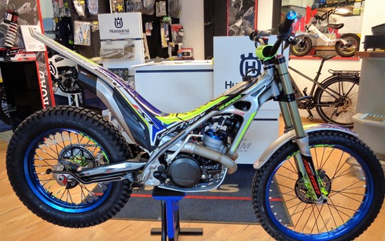 >>>SHERCO FACTORY ST 300 TRIAL-2020 ROLL OUT<<< - Bild 2 >>>SHERCO FACTORY ST 300 TRIAL-2020 ROLL OUT<<< - Bild 2