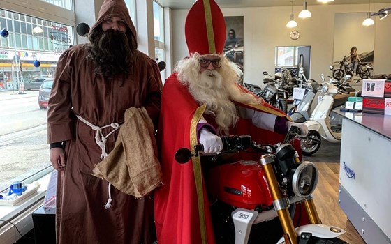 Hoher Besuch bei Pat Bikes - Bild 1