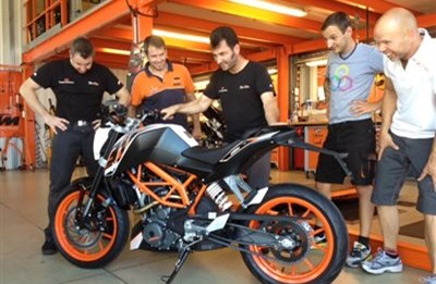 390 Duke - sie ist endlich da !!!!!!!!!