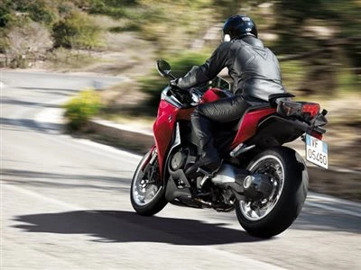 Honda Semmler - Höchste Zeit für einen Partnertausch Bild 3: Honda Semmler - Höchste Zeit für einen Partnertausch