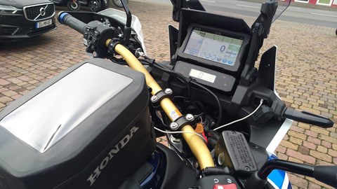 CRF1100 Apple CarPlay