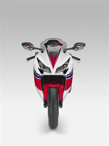 Honda Semmler - CBR 1000 RR 2014 Bild 4: Honda Semmler - CBR 1000 RR 2014
