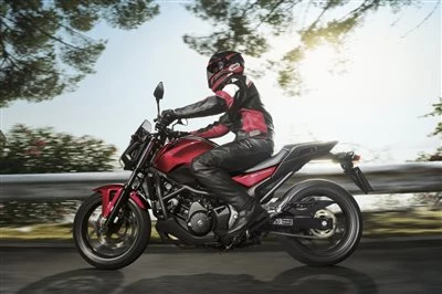 Honda Semmler - Honda NC 750 S  Bild 2: Honda Semmler - Honda NC 750 S