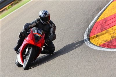 Unsere Mechaniker auf "Fortbildung" in Aragon...