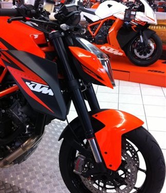 KTM 1290 SuperDuke KTM 1290 SuperDuke