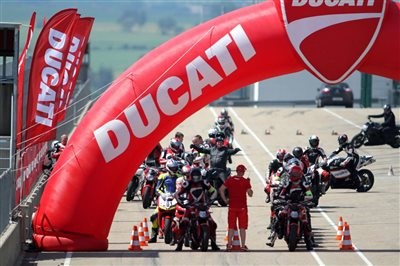 Ducati 4U Rennstreckentrainings 2014