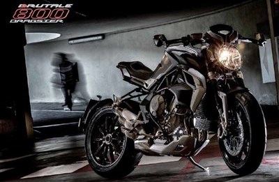 Mit der neuen MV Agusta Dragster 800 kommt eine MV die pures Adrenalin und Gänsehaut verspricht!