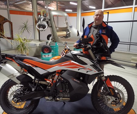 FAHRZEUGÜBERGABE KTM 790 ADVENTURE FAHRZEUGÜBERGABE KTM 790 ADVENTURE