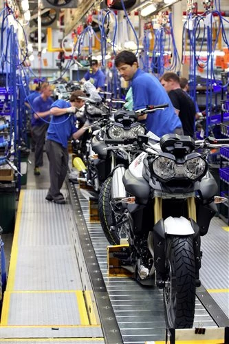 Absatzrekord bei TRIUMPH  Bild 1: Absatzrekord bei TRIUMPH