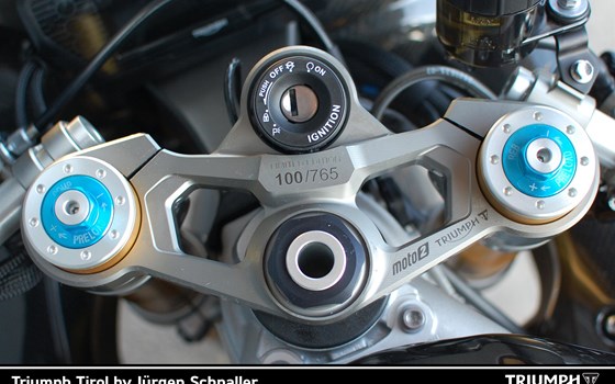 Triumph Daytona 765 - Moto2 - Bild 2