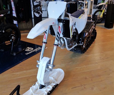 HUSQVARNA FC 450 WINTER Edt. - CAMSO DTS129 HUSQVARNA FC 450 WINTER Edt. - CAMSO DTS129