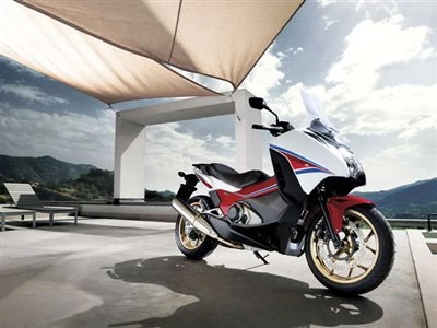 Honda Semmler - Integra eingetroffen Bild 1: Honda Semmler - Integra eingetroffen