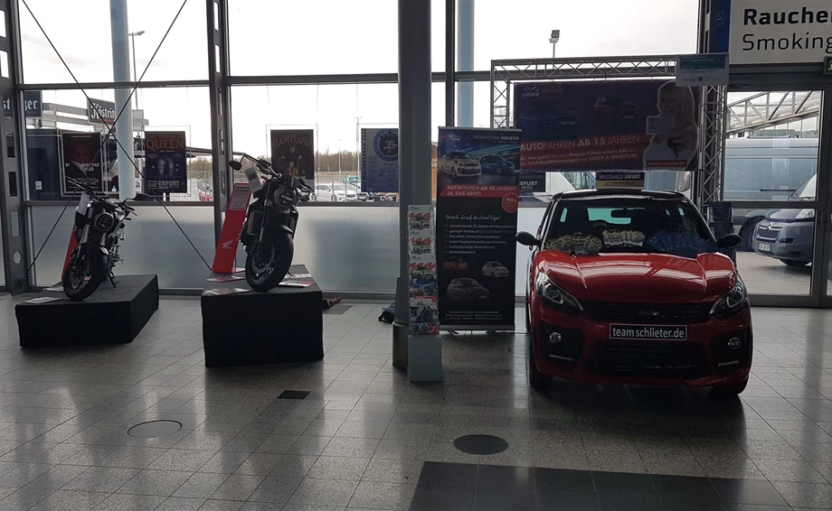 AUTOMOBIL MESSE ERFURT das HONDA TEAM SCHLIETER zeigt  den Ligier und Microcar mit Führerschein ab 15 Jahren Bild 4: AUTOMOBIL MESSE ERFURT das HONDA TEAM SCHLIETER zeigt  den Ligier und Microcar mit Führerschein ab 15 Jahren