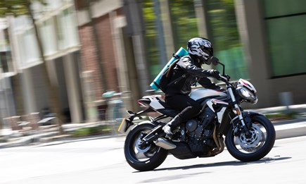 DIE NEUE STREET TRIPLE S - S-PECIAL FÜR A2