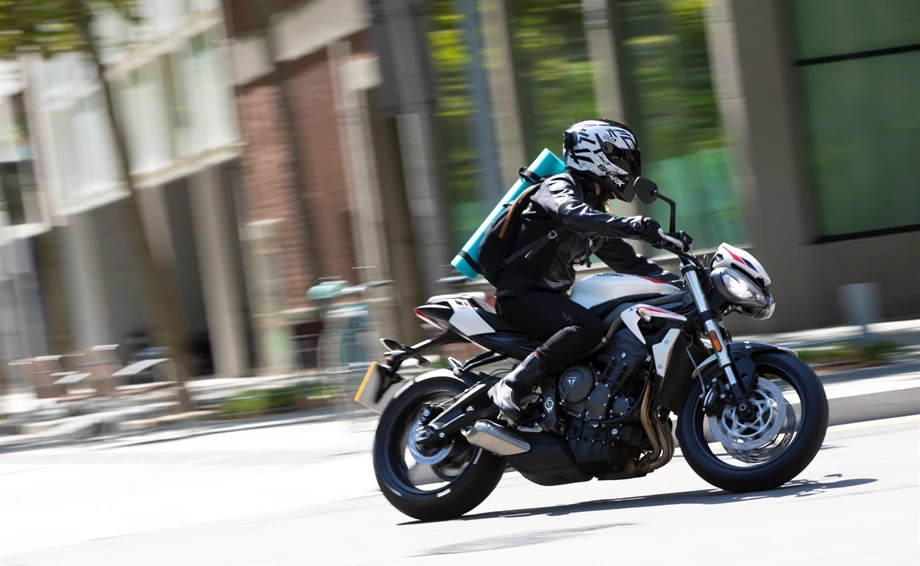 DIE NEUE STREET TRIPLE S - S-PECIAL FÜR A2 Bild 1: DIE NEUE STREET TRIPLE S - S-PECIAL FÜR A2