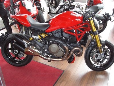 Ducati Monster 1200 + MV Agusta Dragster eingetroffen Ducati Monster 1200 + MV Agusta Dragster eingetroffen