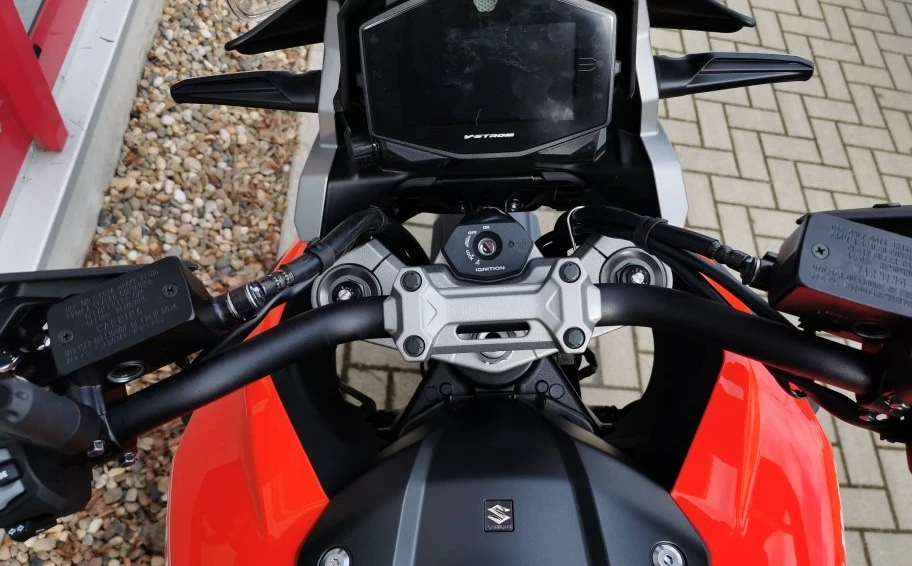 Endlich da! Die neue V-Strom 1050 XT. Bild 3: Endlich da! Die neue V-Strom 1050 XT.