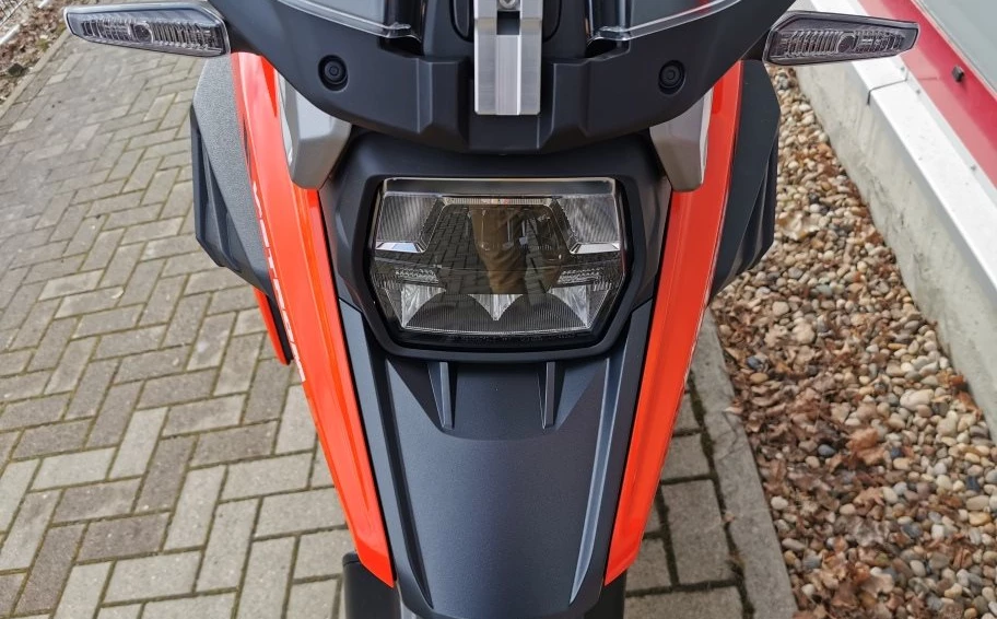 Endlich da! Die neue V-Strom 1050 XT. Bild 4: Endlich da! Die neue V-Strom 1050 XT.