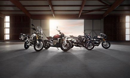 AUF DIE BIKES, FERTIG, LOS! TRIUMPH PRÄSENTIERT IM MÄRZ SEINE „BEST OF BRITISH“-MODELLNEUHEITEN 2020
