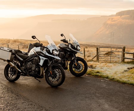 FÜR ABENTEUER VON SAND BIS EIS: TRIUMPH PRÄSENTIERT FÜR 2020 ZWEI NEUE SPECIAL EDITIONS DER TIGER 1200 FÜR ABENTEUER VON SAND BIS EIS: TRIUMPH PRÄSENTIERT FÜR 2020 ZWEI NEUE SPECIAL EDITIONS DER TIGER 1200