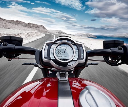 Der neue Beschleunigungs-Champion bei TRIUMPH