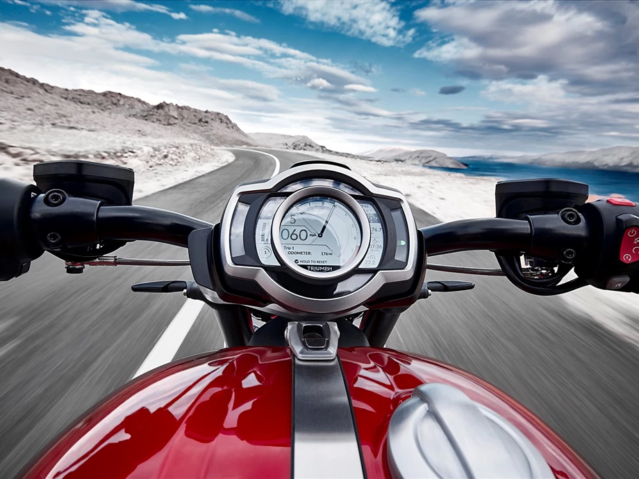Der neue Beschleunigungs-Champion bei TRIUMPH Bild 1: Der neue Beschleunigungs-Champion bei TRIUMPH