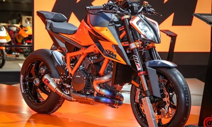 KTM 1290 Super Duke R  
