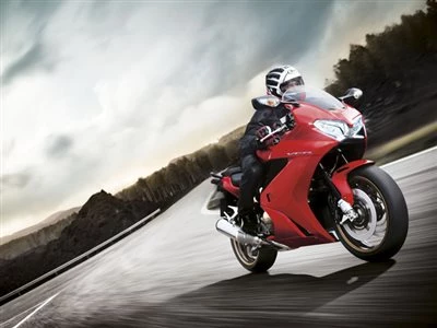 Honda Semmler - VFR800F eingetroffen. Bild 5: Honda Semmler - VFR800F eingetroffen.