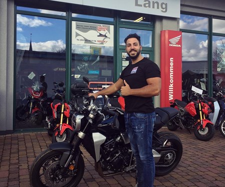 Los geht's mit einer neuen CB1000R 