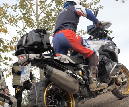 Neues 1000PS.at Video: Mit der Reise-Enduro ins Gelände! Neues 1000PS.at Video: Mit der Reise-Enduro ins Gelände!
