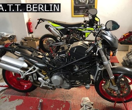 Unsere Werkstatt hat für Sie in dieser schweren Krise geöffnet damit Sie ihre Mobilität behalten! Passen Sie auf sich auf und bleiben Sie gesund!