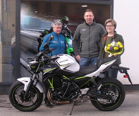 Z 650 an die Fahrschule Bognar übergeben! Z 650 an die Fahrschule Bognar übergeben!