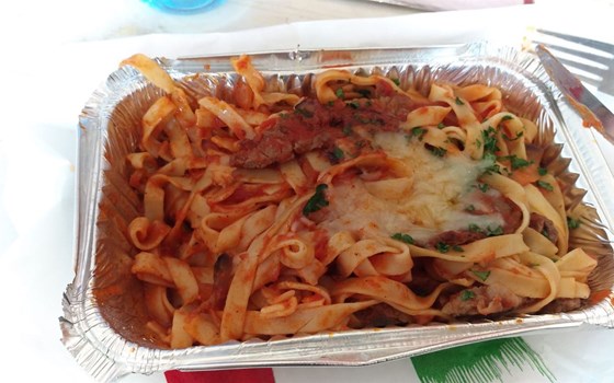 Support the locals  - Bild 2